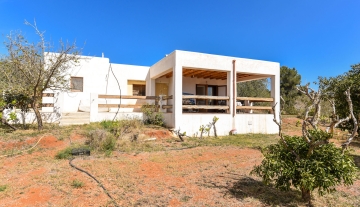 Resa Estate finc for sale Ibiza santa gertrudis te koop spanje side terrace.jpg